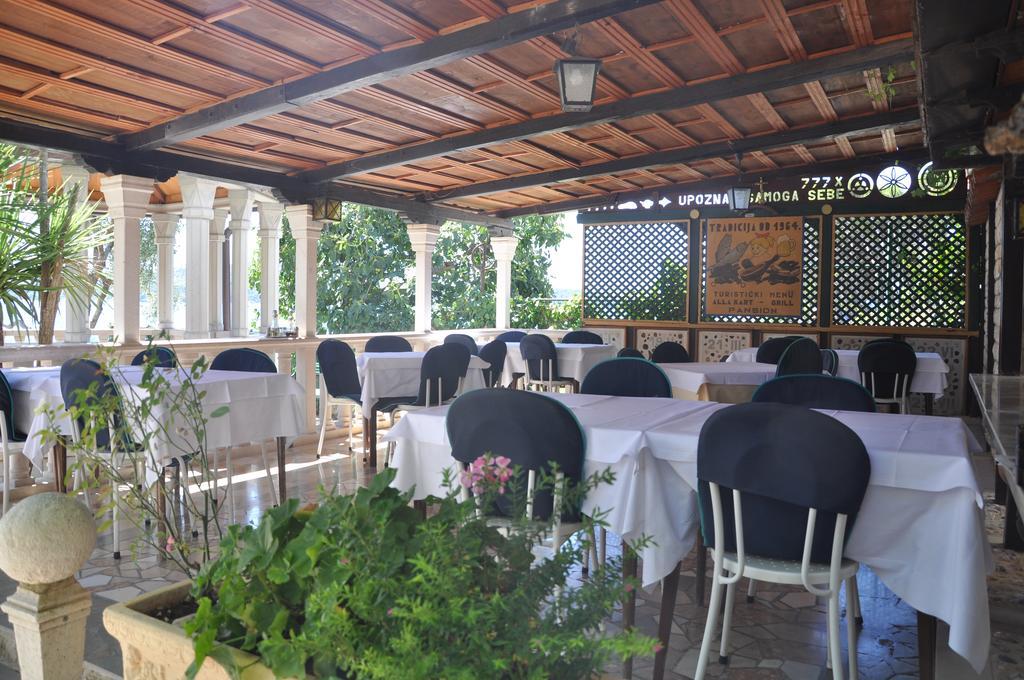 Villa Segetski Dvori - Tradition Since 1964 Donji Seget Exterior foto